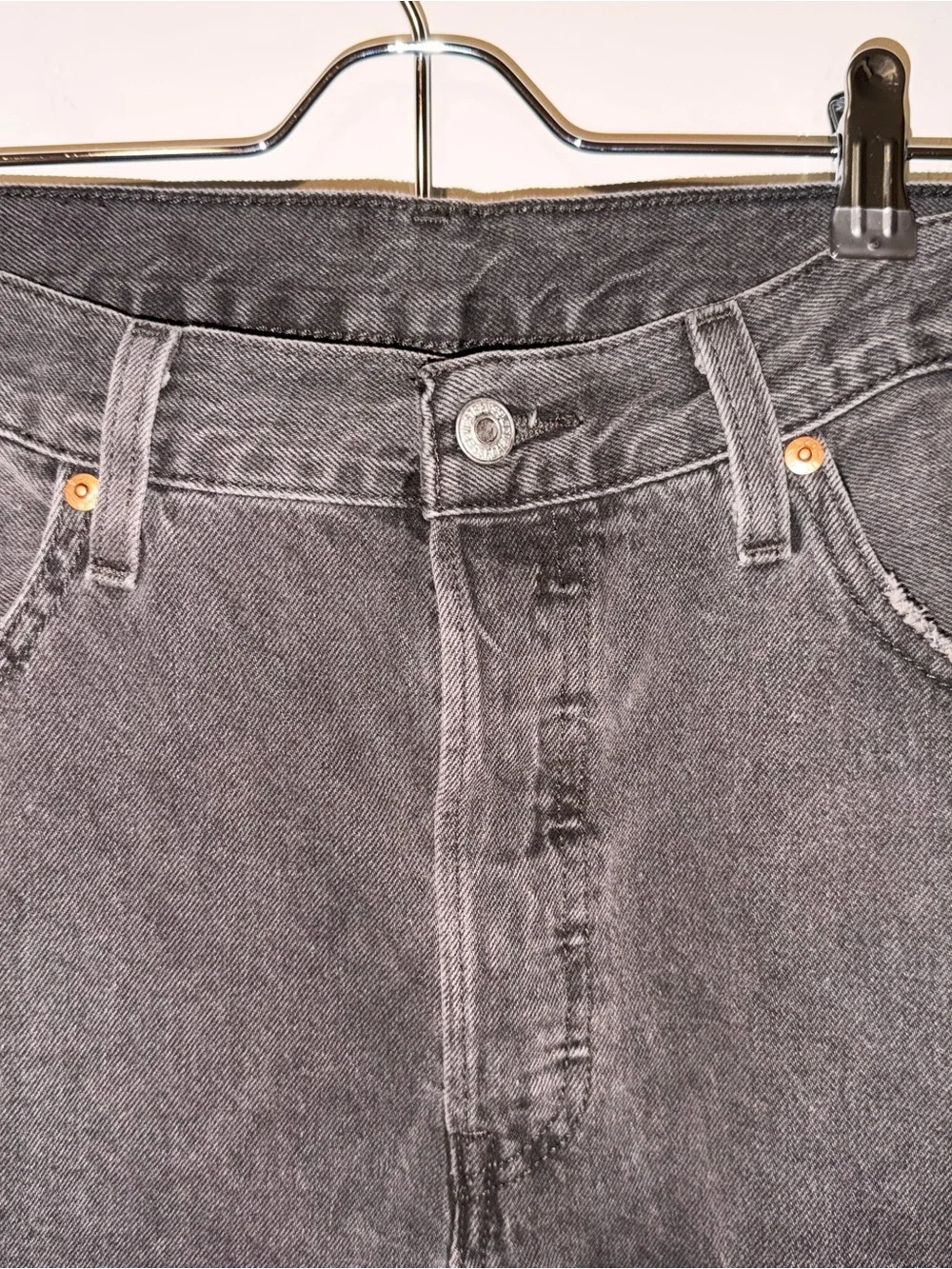 Levi's Black Relaxed Fit Men's Jeans